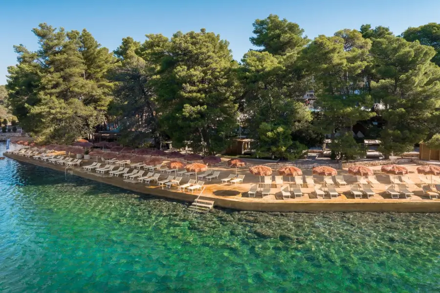 Places Hotel by Valamar - Plaža