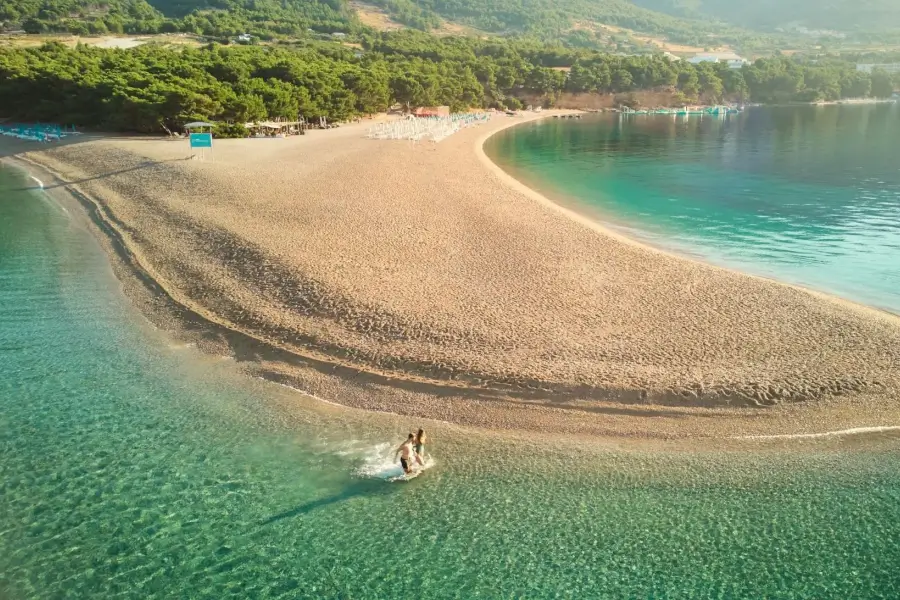 Brač - Bluesun hotel Elaphusa - plaža