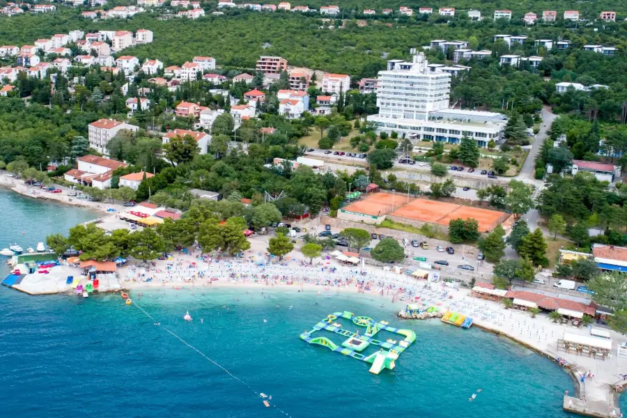 Crikvenica - hotel Omorika - plaža