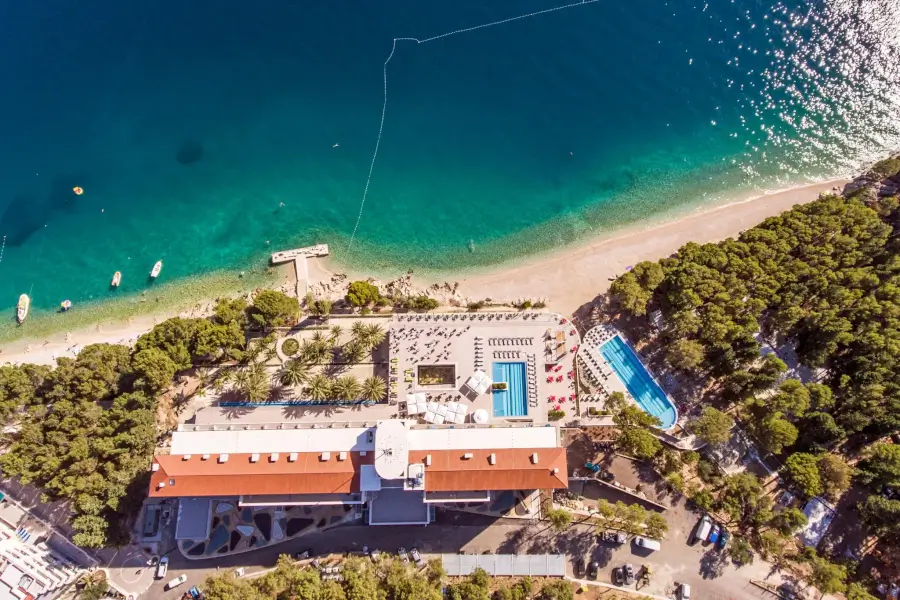 Tućepi - Bluesun hotel Jadran - splošen pogled