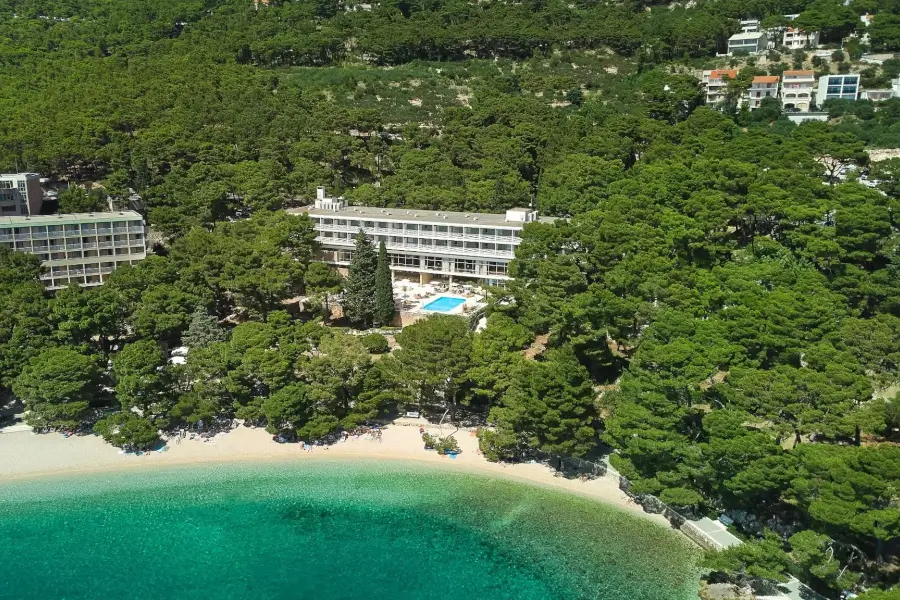 Brela-Bluesun hotel Maestral-Splošen pogled