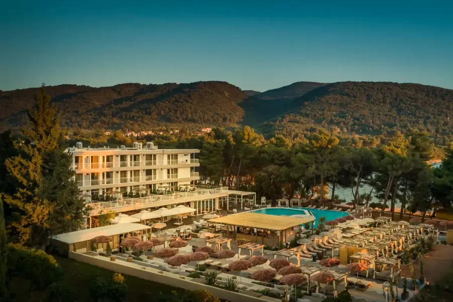 Places Hotel by Valamar - Splošen pogled