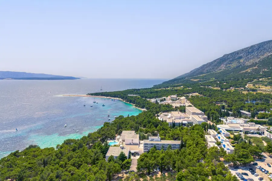 otok Brač - hotel Borak - splošen pogled