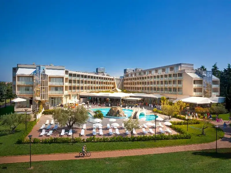 Novigrad - hotel Aminess Maestral