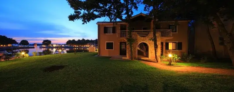 Umag - apartmaji Amfora - pozicija