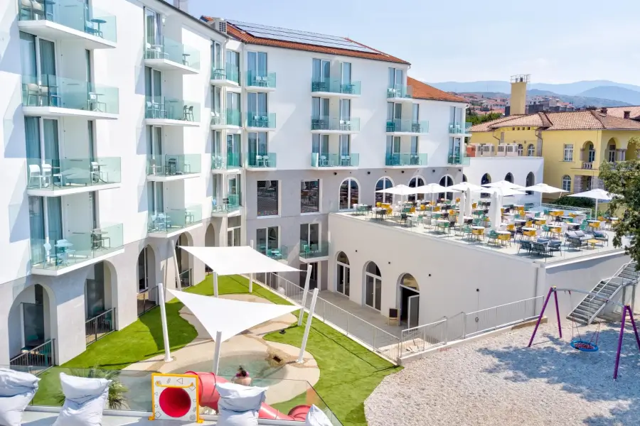 Novi Vinodolski - Aminess Lišanj Family hotel - splošen pogled