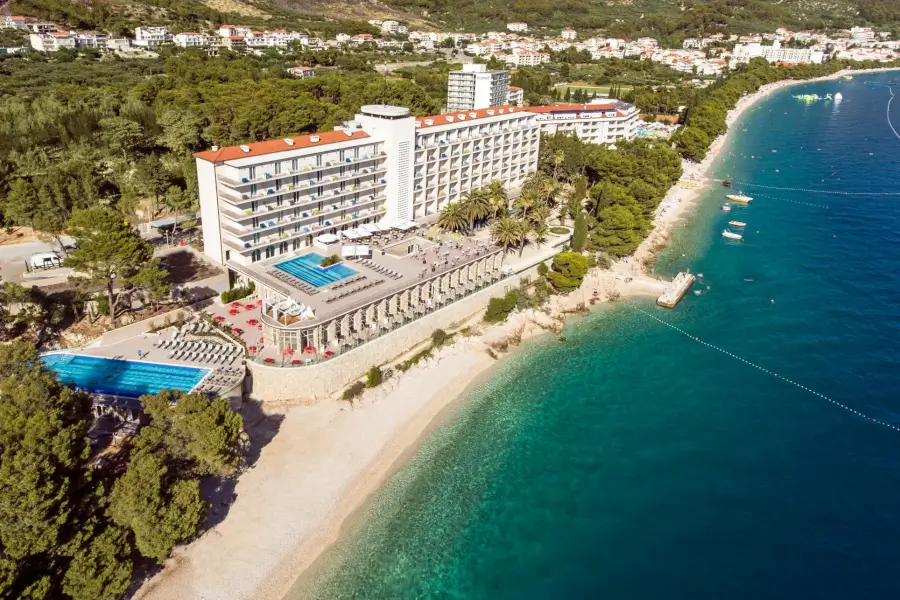 Tućepi - Bluesun hotel Jadran - splošen pogled