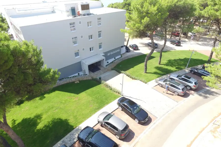 Vodice - vila Arausana in Antonina - splošen pogled