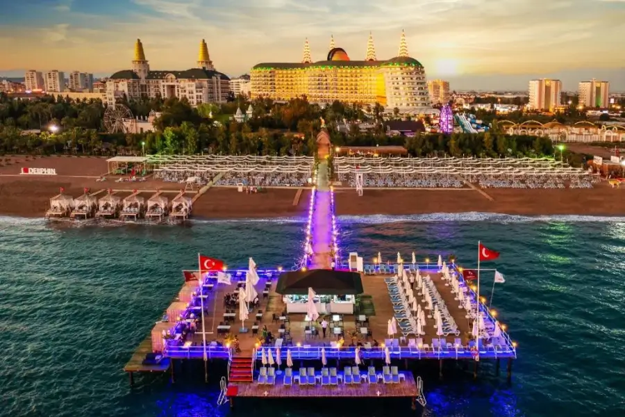 Delphin imperial-plaža