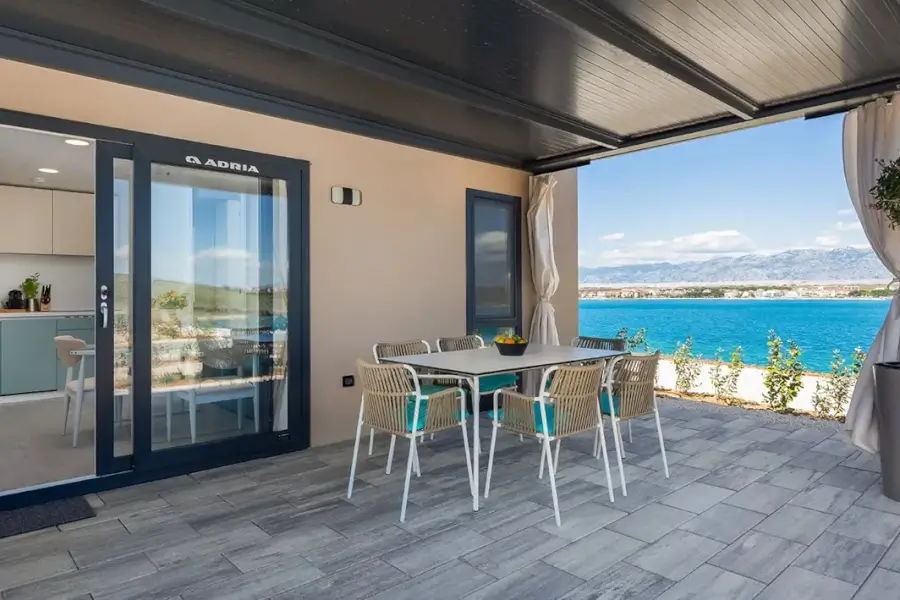 Pag Aminess Avalona Camping resort – terasa