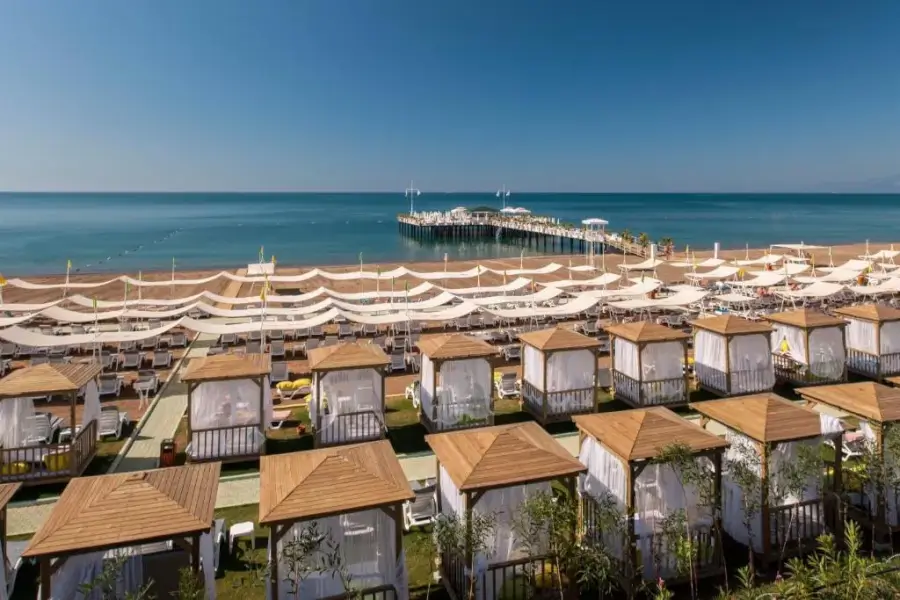 Delphin imperial-plaža