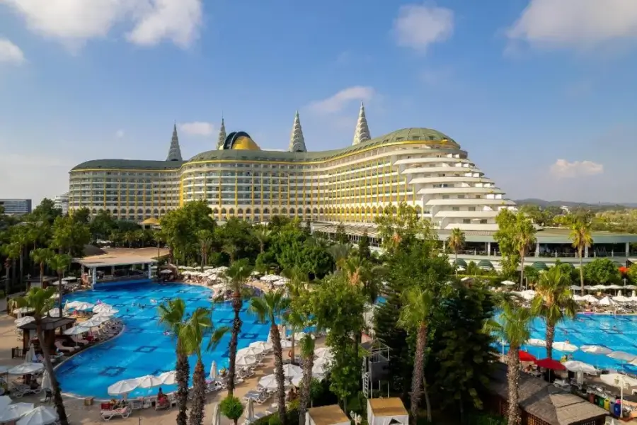Delphin imperial-splošni pogled