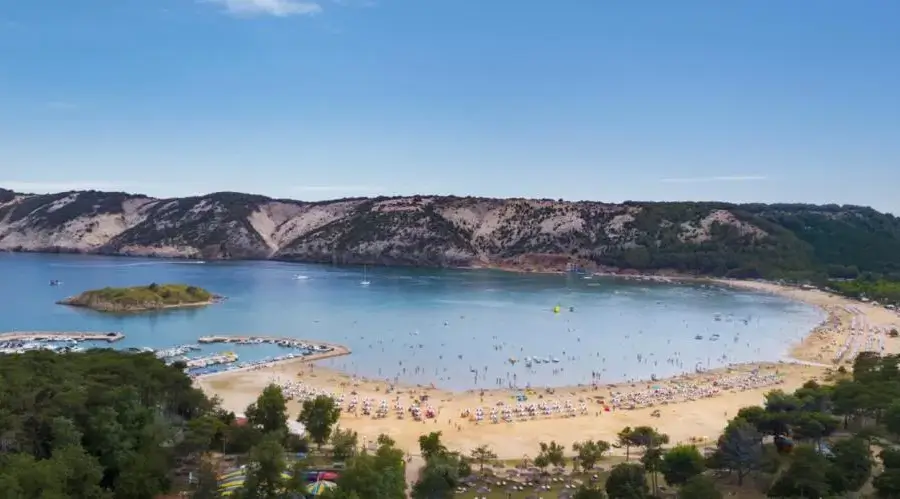 otok Rab - hotel Veli Mel Sunny - splošen pogled