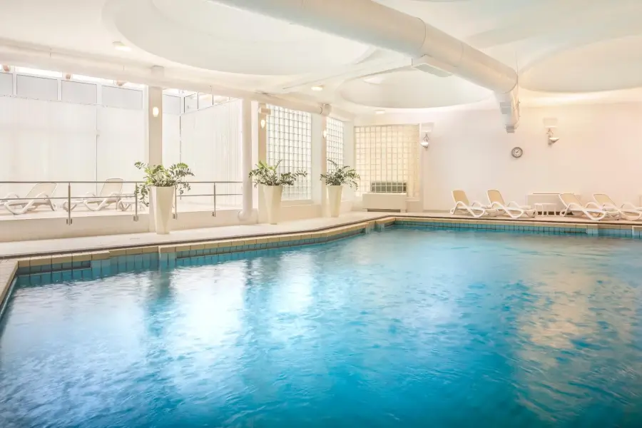 Vrsar - hotel Pineta - notranji bazen