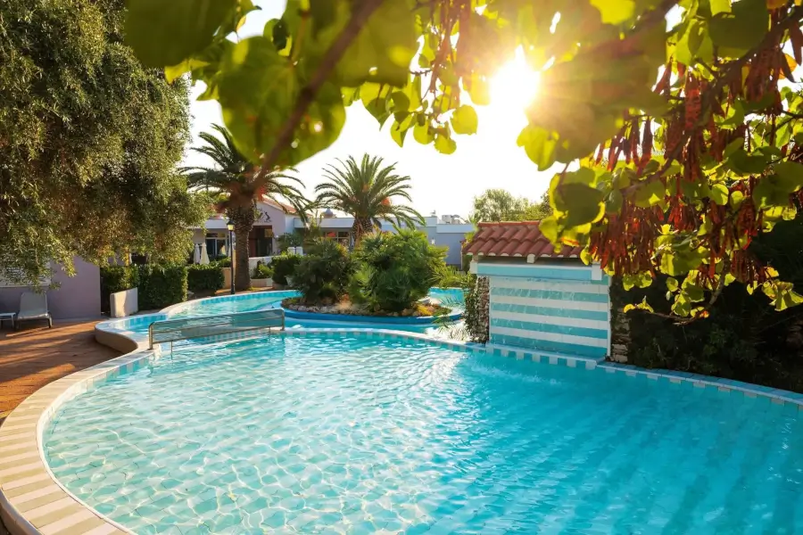 Brač-Waterman Supetrus resort-Bazen